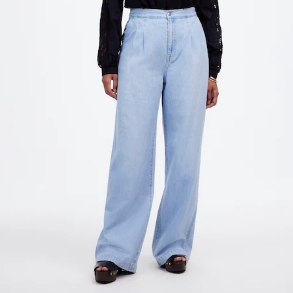 Madewell Madewell The Curvy Harlow Wide-Leg Denim Trouser in Noll Wash 33